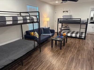 Location Perfect, Privacy Vibe, Parking Free, Walk to DT in 5, and Dogs Welcome