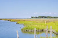 Unique Tangier Cottage w/ Chesapeake Bay Views! - Alojamientos