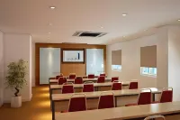 Monoloog Hotel Bekasi Hotels in Rawalumbu