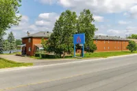 Motel 6 Campbellford, on