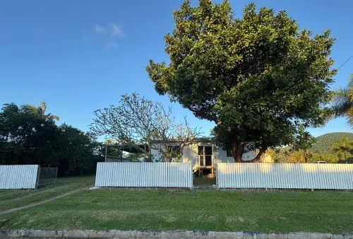 Kath's Cottage - Your Haven Away From Home Hotels in Cooktown