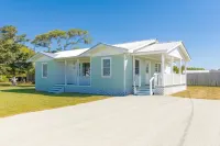 Charming Vacation Rental on Harker's Island