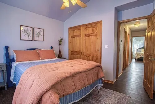 Relaxing Lake Retreat off I-40