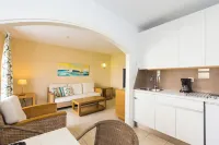 Apartamentos LIVVO Puerto de Mogán Hotels near Balito