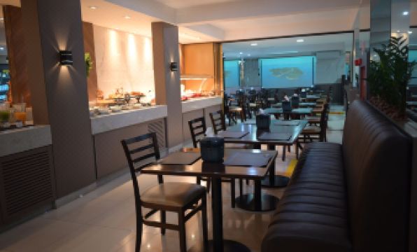 Master Gold Hotel Express