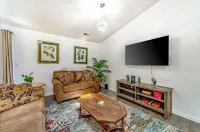 Peaceful retreat near the redwoods, ocean, and golf course! Hotel a Bayview