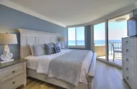 Expansive Balcony and Luxurious Amenities - Stunning Ocean View