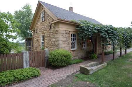 Peaceful, Spacious, Historic Stone Cottage Getaway