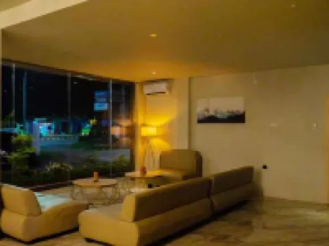 Oma Casa Hotel 明古魯酒店