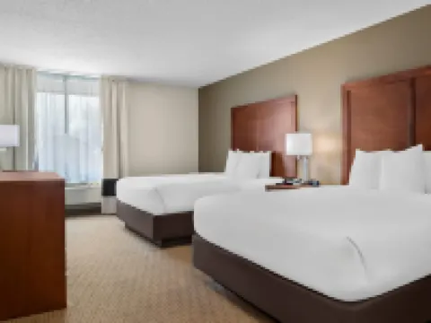 Comfort Inn & Suites Hotels in Taylor