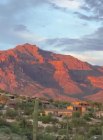 Charming 1-bedroom guest in serene Gold Canyon with WiFi Spacious Guest House