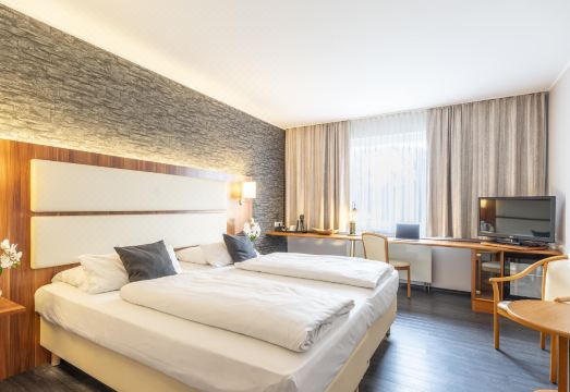 1. 베스트 웨스턴 ..