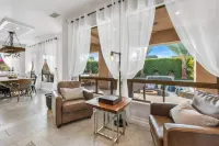 Heated Pool and Fire Pit - Stunning Luxury Retreat