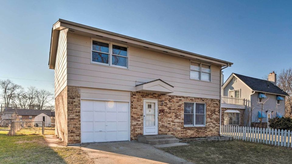 Family-Friendly Rockford Home w/ Private Yard!