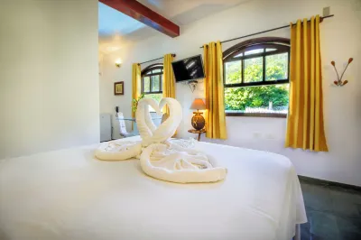 Velinn Feiticeira Praia Hotel Hotels near DPNY Beach Club