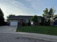 Quaint house within walking distance of Downtown Windsor and Windsor Lake.