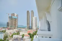 Monaco Hotel Da Nang - pemandangan pegunungan