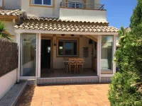 Apartment 3 bedrooms and 2 full bathrooms