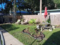 Three Sisters Cottages Hotels in Crystal River