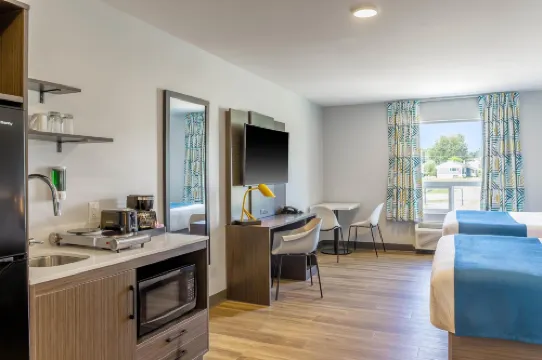 스튜디오 6 호른페인, 온타리오