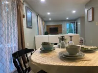 The Big Beautiful Townhouse  with AC, WiFi in Frederick