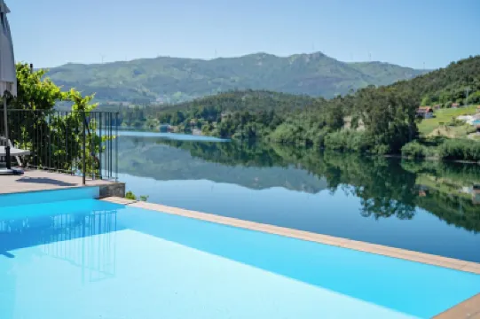 Lajinha do Ave Hotels in 