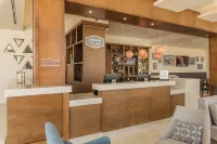 Hampton Inn & Suites by Hilton Salamanca Bajio - bar