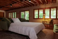 Tranquil Escape with Hot Tub and Fire Pit - Charming Catskill Retreat