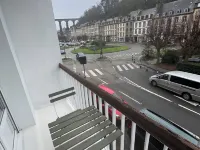 Le tiamo, studio in Morlaix with view of the port and viaduct Hotels in Morlaix