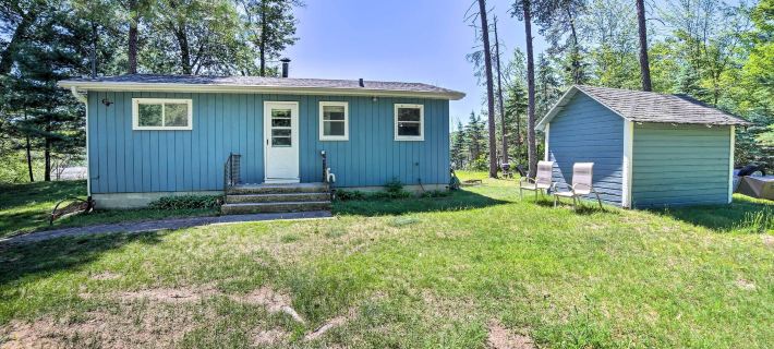 Lakefront Wisconsin Cottage w/ Dock & Hot Tub! Hotels in Oconto County