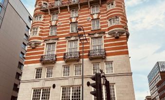 White Star Line Hotel