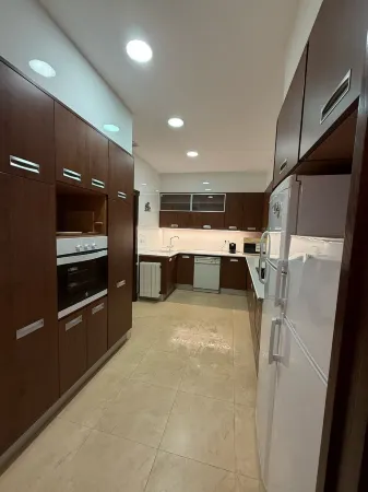 Family apartment in the city center, enjoy activities and natural surroundings.