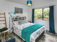 Cute and central Hotels in Coromandel