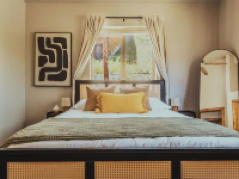 3-bedroom chalet in enchanting Bailey, Walk to town, Game Room, BBQ Hotels in Bailey