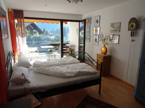 "Break whistle" in the middle of the mountains