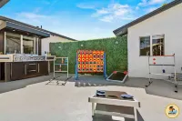 Huge 7Br Estate w/ Pool, Guest House & Game Room!