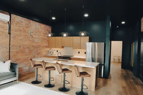 Golf Simulator and King Size APT - Downtown Sidney Ohio Hotels in Sidney