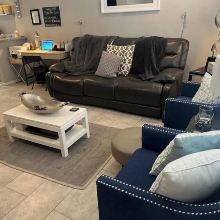NEWLY RENOVATED HOME with high speed WiFi, gourmet kitchen, outdoor grilling.