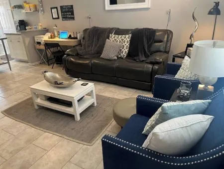 NEWLY RENOVATED HOME with high speed WiFi, gourmet kitchen, outdoor grilling.