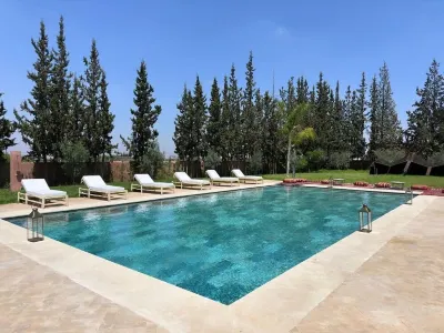 Chez Anouar 18 Sleeps Hotels near Anima André Heller Garden