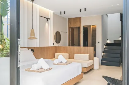 Hospi Living Stalida Beachfront Suite w Jacuzzi  4