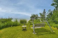 Lake Superior Beachfront Home - 15 Mi to Duluth! - Huoneistot