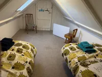 Beachside Apartment with Stunning Sea Views (only a few steps from the beach
