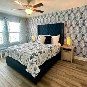 New Construction 3 bed 2.5 bath w/game room - walk to beach Rooms