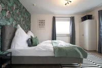 Modern & stylish apartment near Cologne/Bonn Hotels in Lohmar