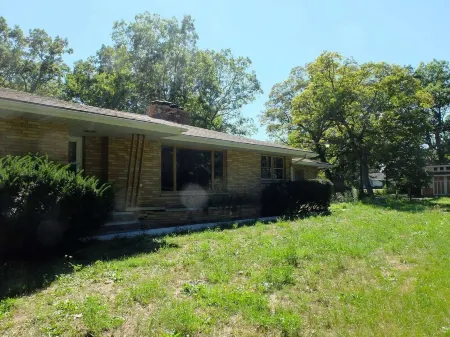 fast wifi, perfect remote worker home, 6 acres of secluded nature