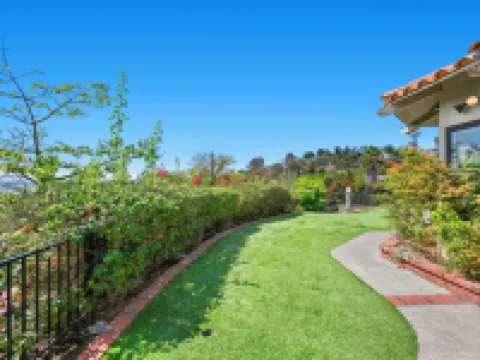 Hidden Garden Sanctuary Estate ll Mountain Views & Serenity フォールブルックのホテル