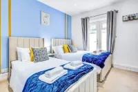 Wimbledon/Discount/Close to AELTC&Station/En-Suite Hotels in Wimbledon