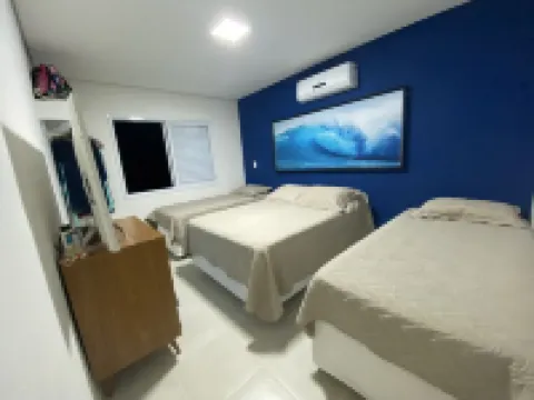 Linda Casa em Condomínio na Praia de Boiçucanga