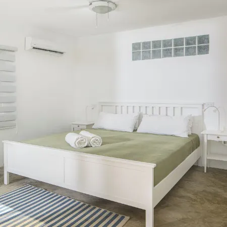 KITE BEACH HOTEL Two Story  2 /2 Oceanfront Apt with large Oceanfront Terrace